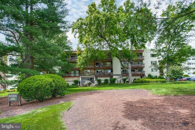 10300 Westlake Dr, Bethesda, MD 20817 - photo 2