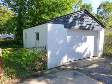 1-Car garage