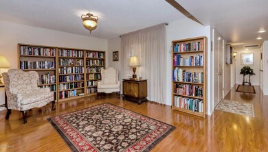 18024 N Desert Glen Dr-large-008-4-Flex