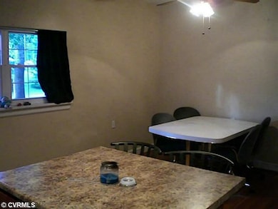 Kitchen - Eat-in kitchen with ceiling fan.