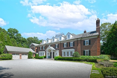 142 Round Swamp Rd, Huntington, NY 11743 - photo 4