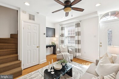 525 Fitzwater St unit 4, Philadelphia, PA 19147 - photo 4