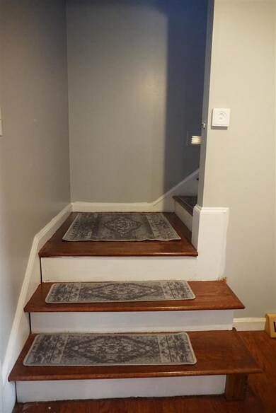 Leading to bedrooms / bathroom