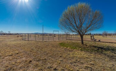 1050 W Ranch House Rd, Paulden, AZ 86334 - photo 6