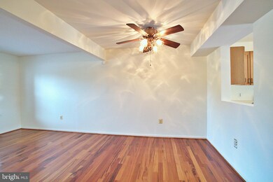 46697 Corkwing Square, Sterling, VA 20164 - photo 5