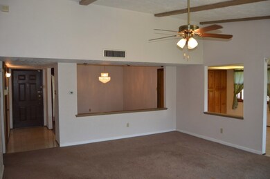 5615 W Ridgecreek Cir, Houston, TX 77053 - photo 3