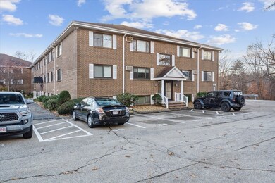 Sandlewood Pointe Condominiums unit 204C, Amesbury, MA 01913 - photo 2