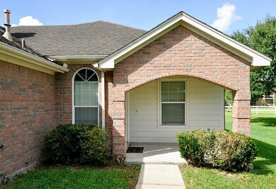 8715 Charity St, Needville, TX 77461 - photo 2