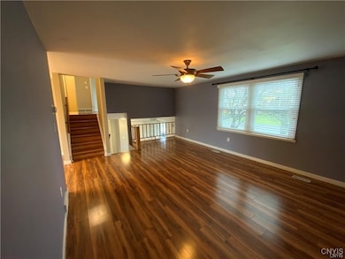 8074 Crockett Dr, Cicero, NY 13039 - photo 7