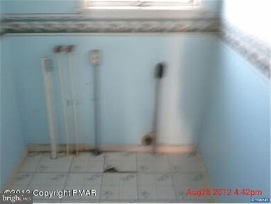 383 E Grand St, Nanticoke, PA 18634 - photo 6