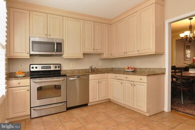 3591 Hamlet Place, Chevy Chase, MD 20815 - photo 5