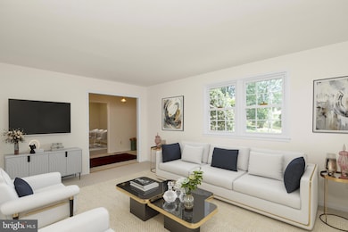 4768 Farndon Ct, Fairfax, VA 22032 - photo 4