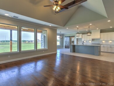 21886 E 101st Place S, Broken Arrow, OK 74014 - photo 5