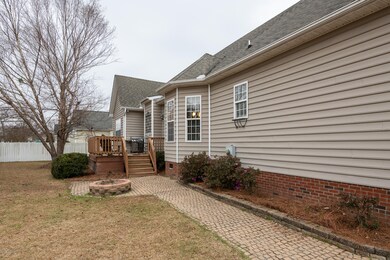 418 Milton Dr, Winterville, NC 28590 - photo 5