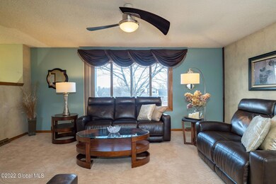 6-web-or-mls-17GlenmoreDr-6