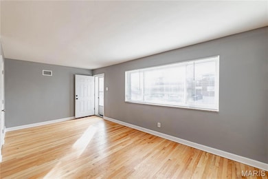 7037 Dartmouth Ave, Saint Louis, MO 63130 - photo 5