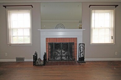 2380 E Livingston Ave, Columbus, OH 43209 - photo 5