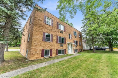 18405 Libby Rd unit 3, Maple Heights, OH 44137 - photo 2