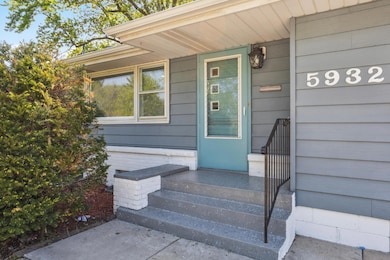 5932 Admiral Ln N, Minneapolis, MN 55429 - photo 3