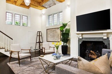 79 W Cedar St, Boston, MA 02114 - photo 2