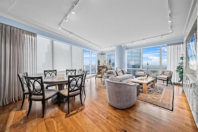 5 Renaissance Square unit 23G, White Plains, NY 10601 - photo 2