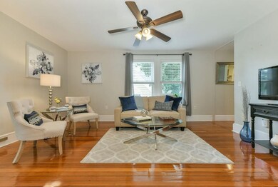 18 Hale St unit 18, Newton Upper Falls, MA 02464 - photo 3