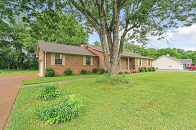 344 Highfield Dr, Murfreesboro, TN 37128 - photo 6