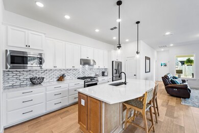 24411 Cedar Thicket Cir, Tomball, TX 77375 - photo 6