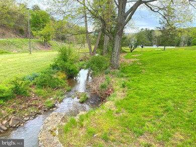 1826 New Hope Rd, Berkeley Springs, WV 25411 - photo 6