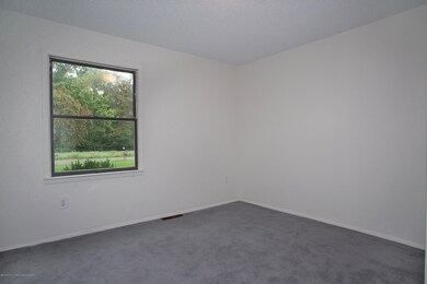 _RMJ6562.jpg 4th bedroom