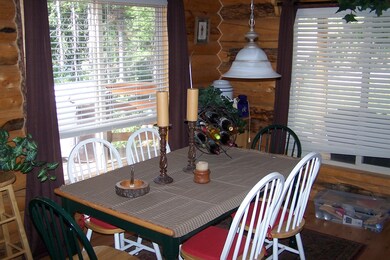 261 N Falcon Ct 010