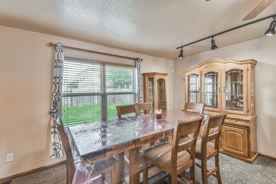 2714 Iris Valley Way, Houston, TX 77038 - photo 5