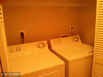 11350 Aristotle Dr unit 7-102, Fairfax, VA 22030 - photo 3