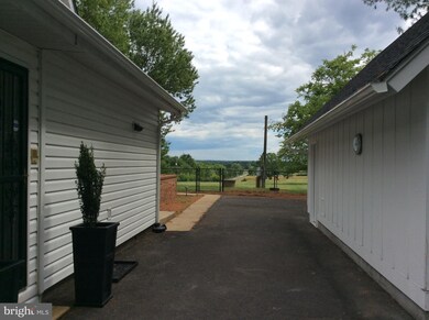 11496 Morgansburg Rd, Bealeton, VA 22712 - photo 5