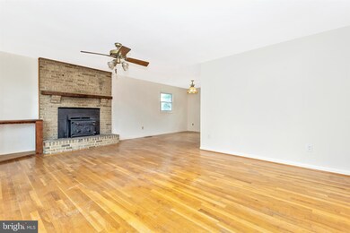 2121 Carroll Dale Rd, Sykesville, MD 21784 - photo 3