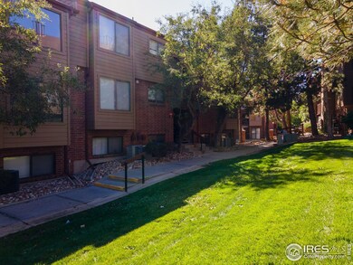 326 Wright St unit 305, Lakewood, CO 80228 - photo 2