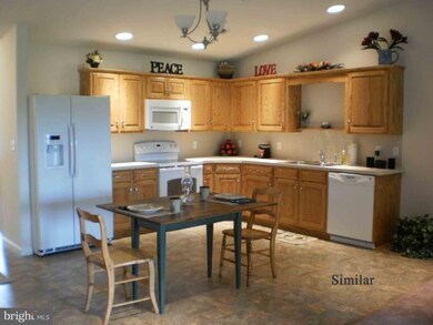 708 Golden Spring Dr, Waynesboro, PA 17268 - photo 6