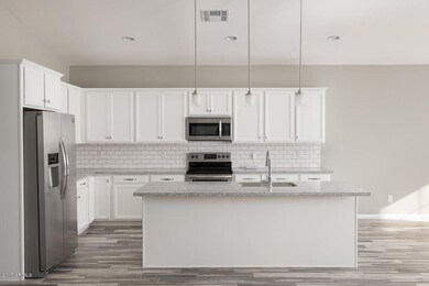 2425 N 27th St, Phoenix, AZ 85008 - photo 6