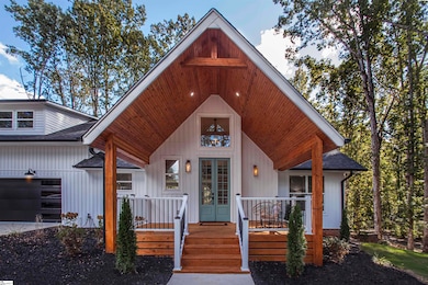 213 Gerald Dr, Simpsonville, SC 29681 - photo 2