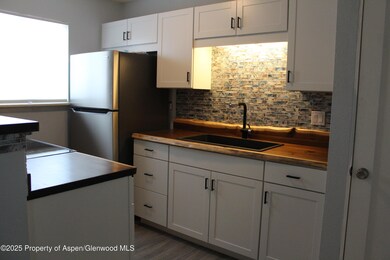 1322 E 7th St unit 3, Rifle, CO 81650 - photo 3