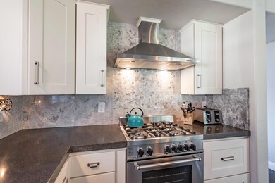 21 Kitchen Stove