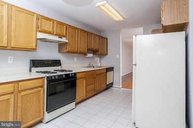 4935 Lockard Dr, Owings Mills, MD 21117 - photo 3