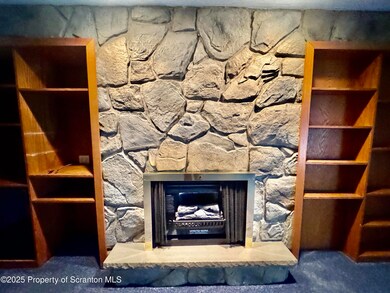 207 S Rear S Irving Ave, Scranton, PA 18505 - photo 5