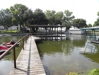 1203 E Lake Dr, Weatherford, TX 76087 - photo 2