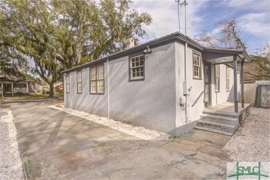 719 E 37th St, Savannah, GA 31401 - photo 5