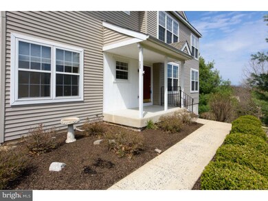 135 Hidden Hollow Ct unit 4001, Phoenixville, PA 19460 - photo 3