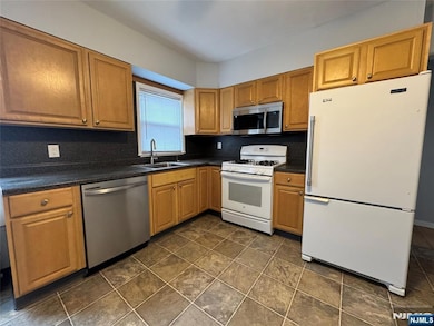 717 1st St unit 2, Lyndhurst, NJ 07071 - photo 3