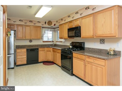 9 Cranberry Ln, Riverside, NJ 08075 - photo 5