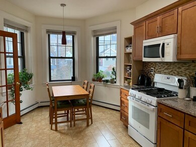 4 Fuller St unit 5, Brookline, MA 02446 - photo 2