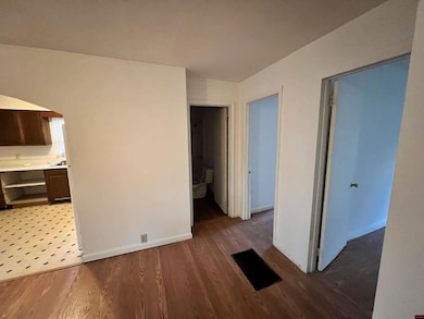 317 W 5th St, Yellville, AR 72687 - photo 7